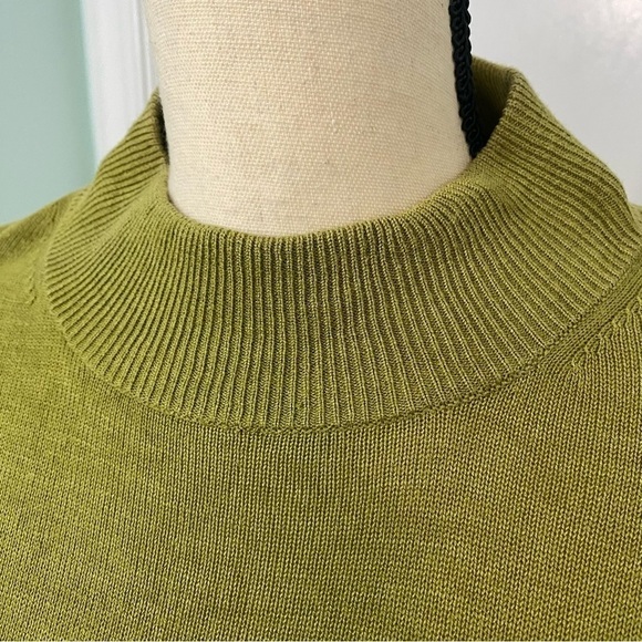 August Silk Knits Lime Green Top in Sz Small - Picture 10 of 11